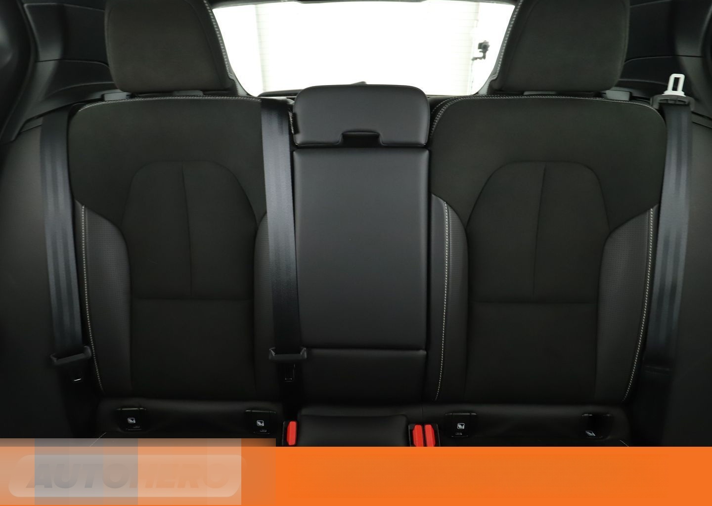 Volvo 2.0 B4 R-Design 2WD Aut.*NAV*LED*TEMP*CAM*PDC* foto 14