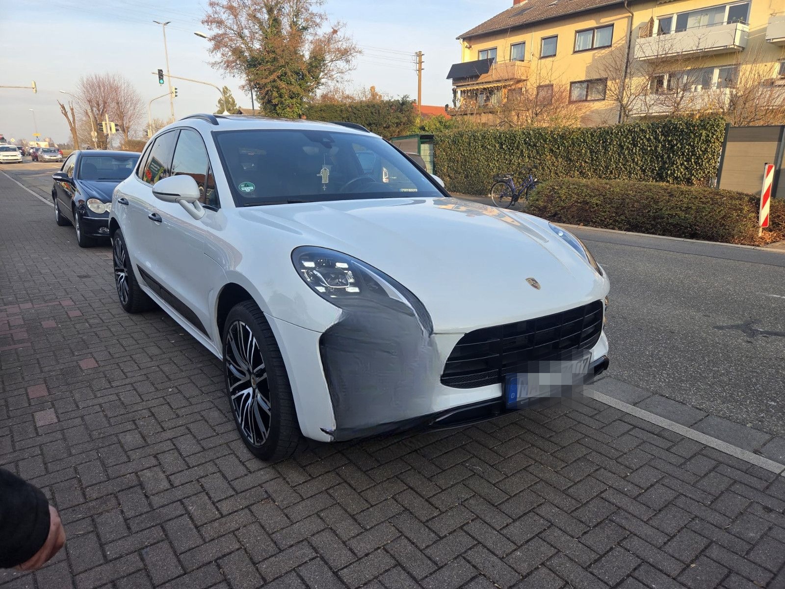 Porsche Macan Turbo foto 2