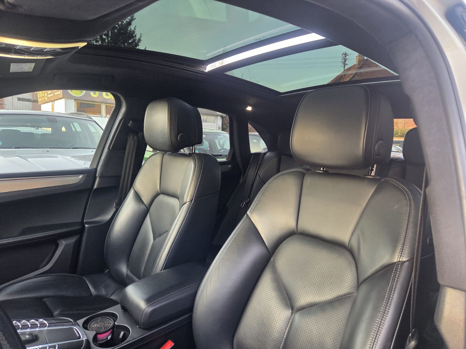 Porsche Macan Turbo foto 11