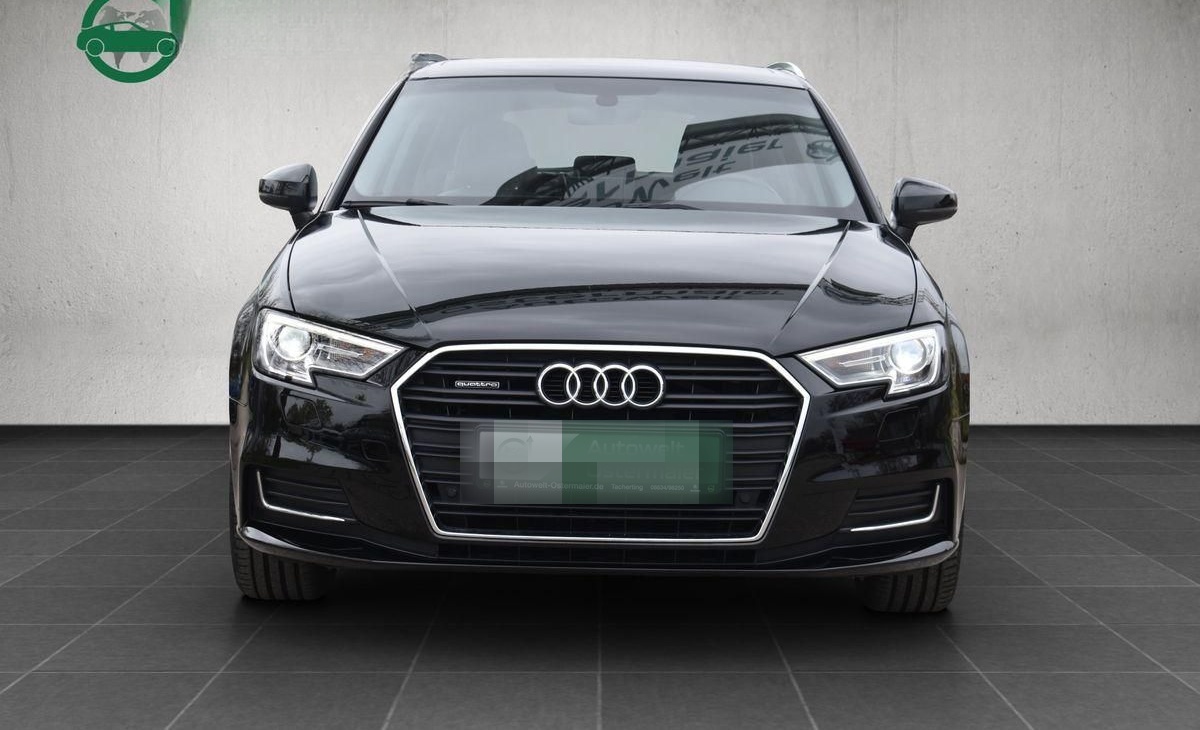 Audi A3 2.0 TFSI S-Tronic quattro*Navi*Xenon*Kamera* foto 2