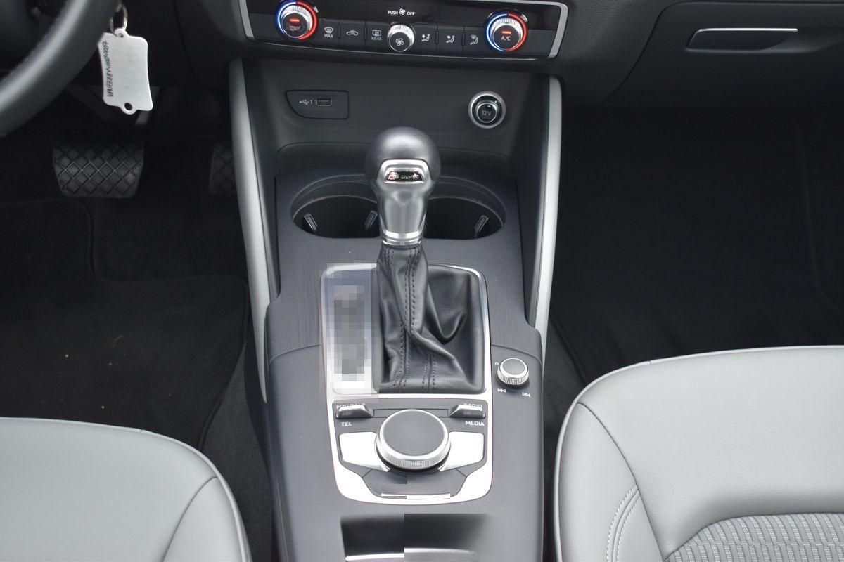 Audi A3 2.0 TFSI S-Tronic quattro*Navi*Xenon*Kamera* foto 12