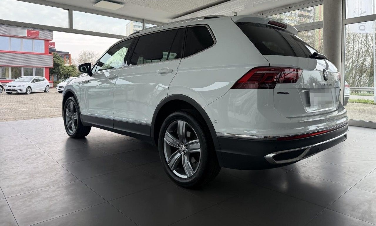 Volkswagen Tiguan Allspace Eleg 4M 2.0 TDI DSG 7.Si NAVI PA foto 3