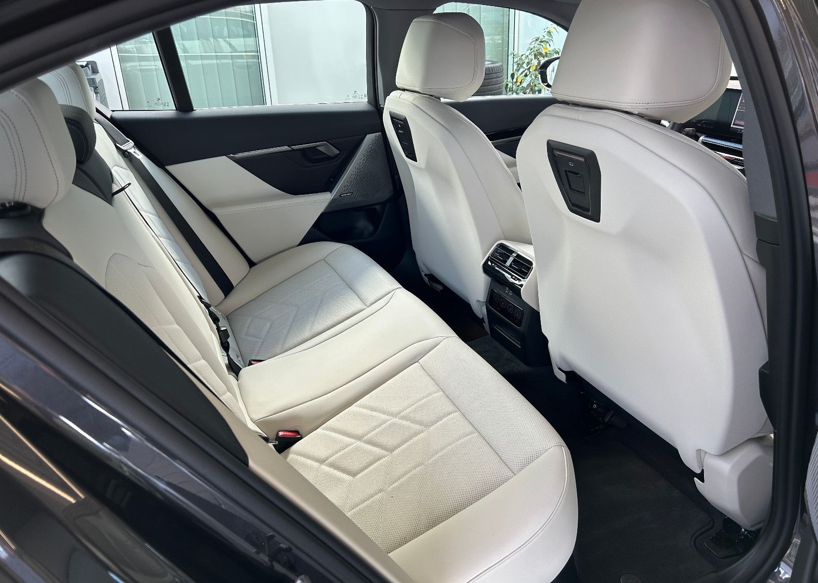 BMW 520d, Komfort/Klimasitze, HUD, ACC, 360° Kamera foto 13