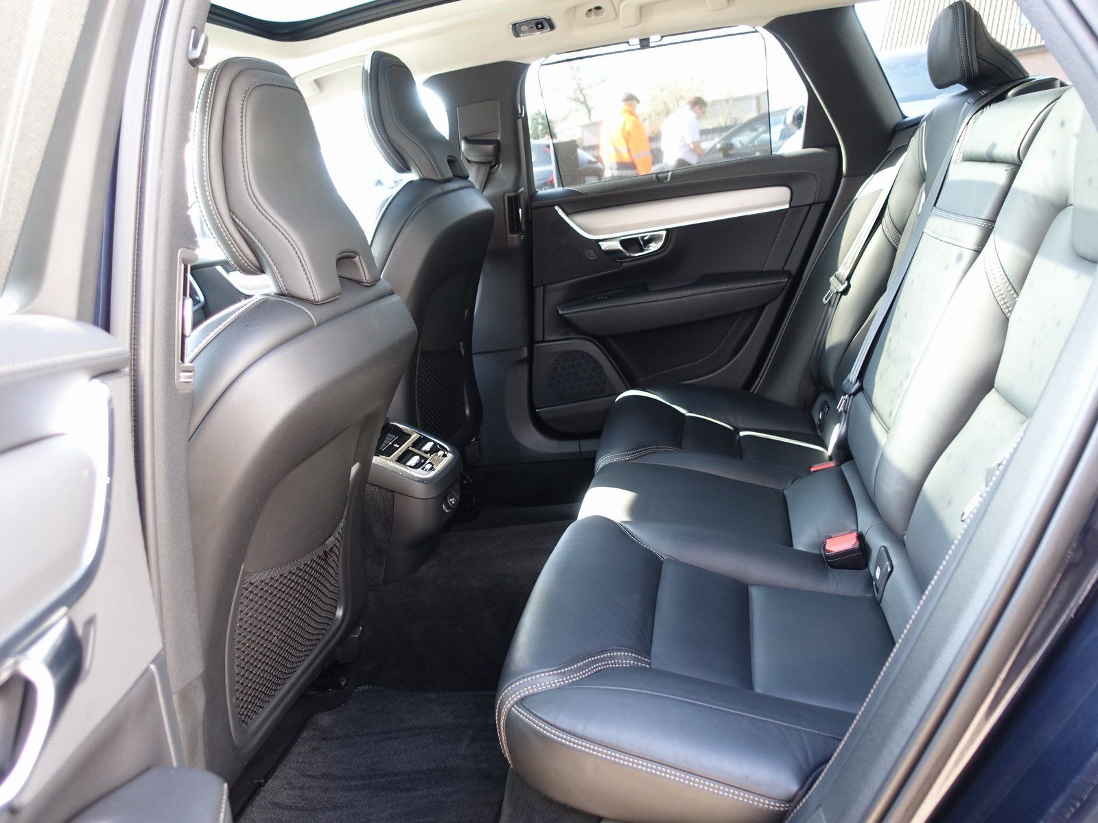 Volvo V90 D4 AWD Inscription/360°Cam/AHK/HeadUp/Pano. foto 12