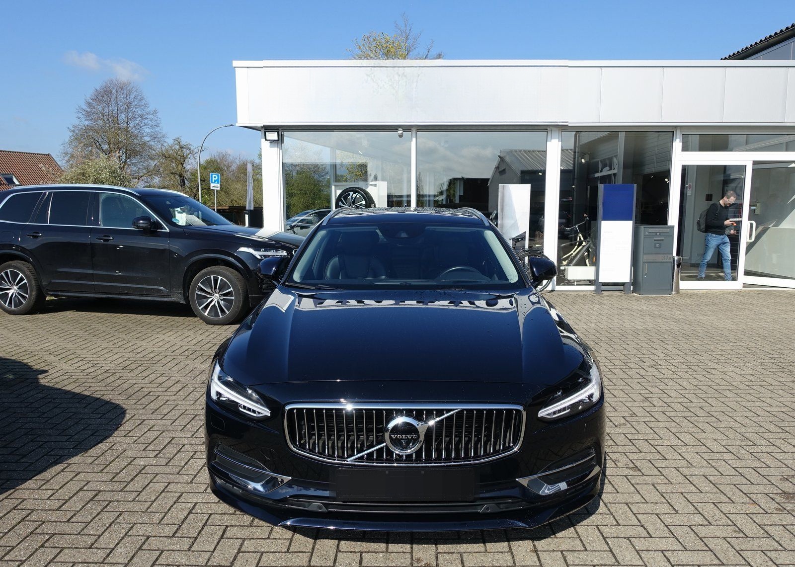 Volvo V90 D4 AWD Inscription/360°Cam/AHK/HeadUp/Pano. foto 5