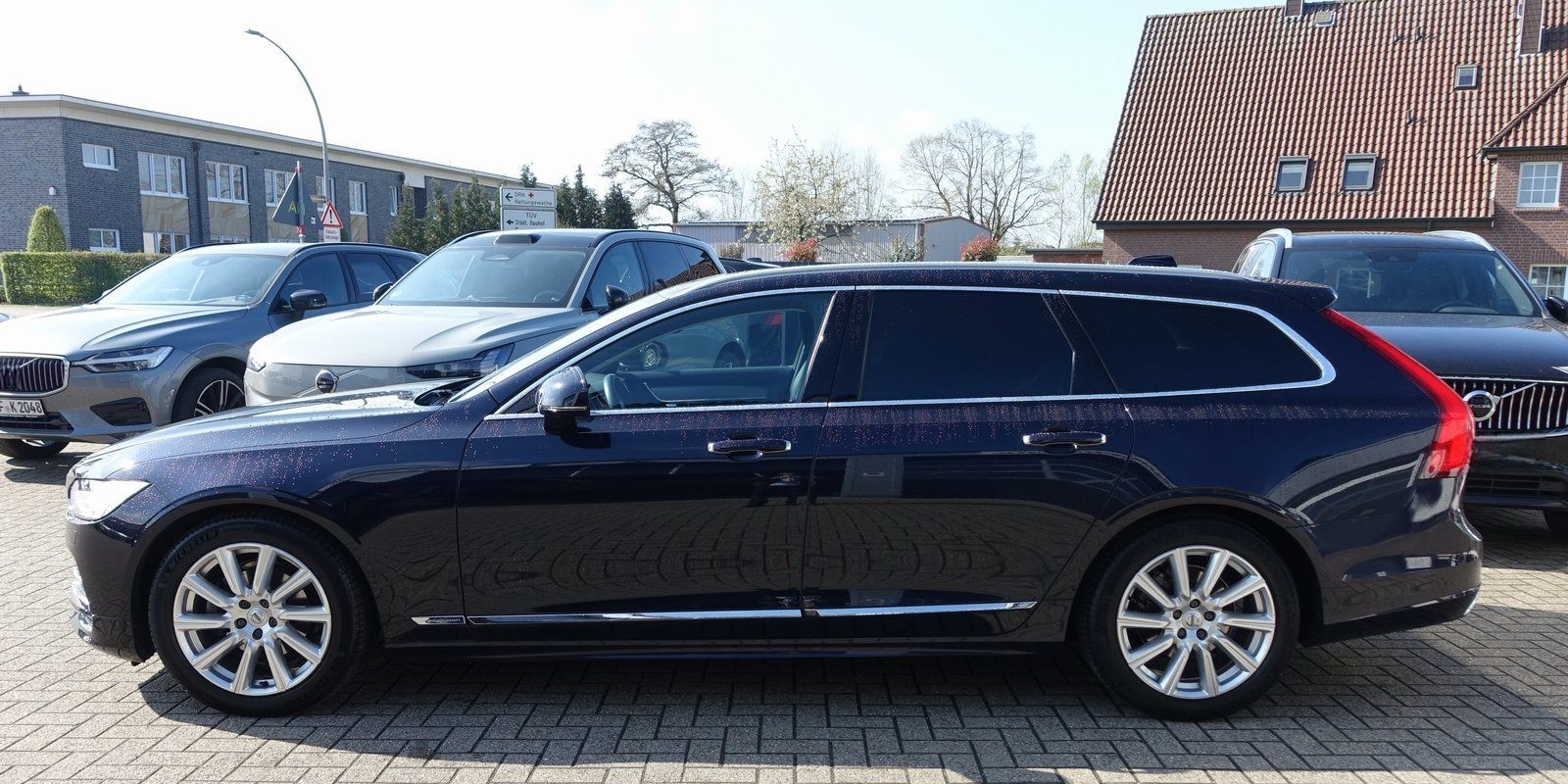 Volvo V90 D4 AWD Inscription/360°Cam/AHK/HeadUp/Pano. foto 7