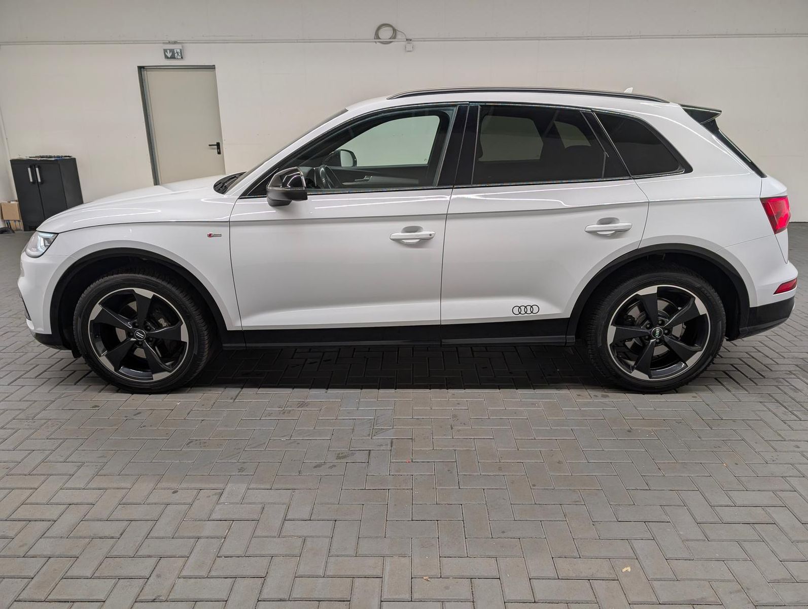 Audi Q5 quattro S-Line Matrix/AHK/el.Heck/Luft/20-LM foto 2