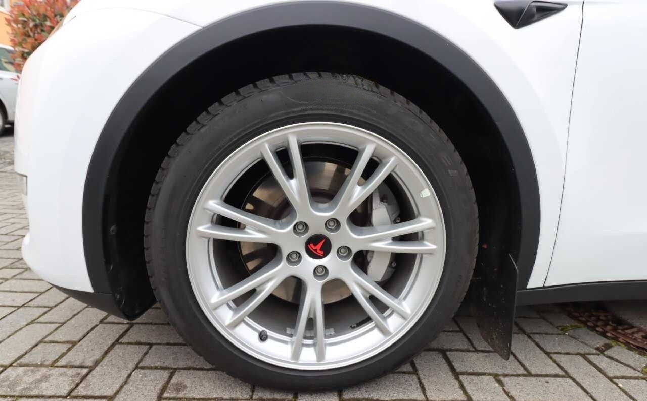 Tesla Model Y Long Range AWD 8-Fach|AHK|EnhancedAP|20" foto 12