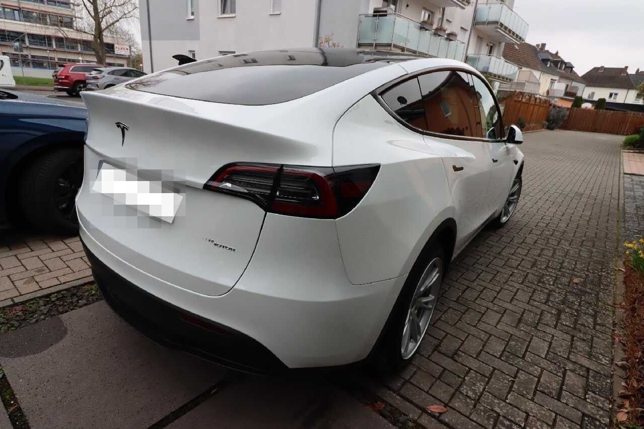 Tesla Model Y Long Range AWD 8-Fach|AHK|EnhancedAP|20" foto 3