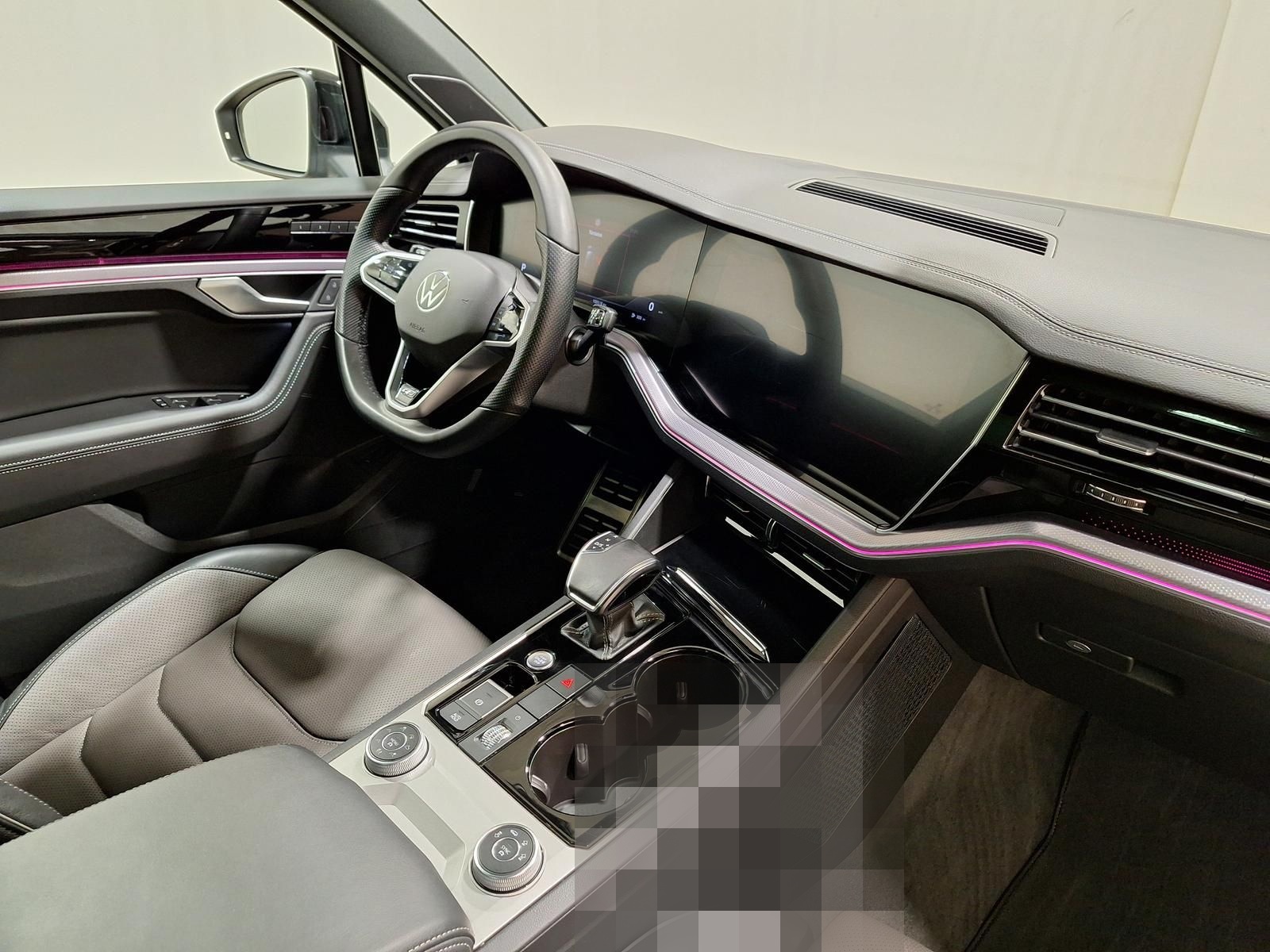 Volkswagen Touareg 3.0 V6 4M R-LINE AHK|PANO|LUFT|INNOVISIO foto 11