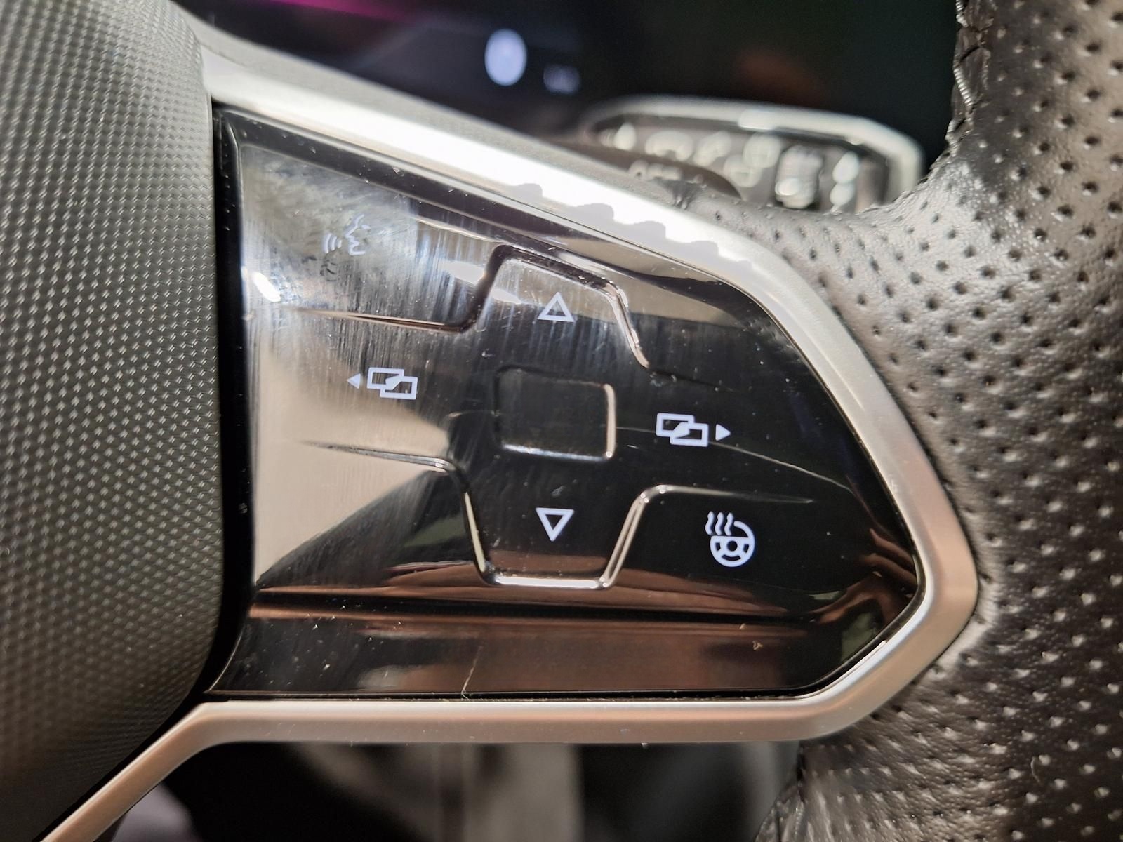 Volkswagen Touareg 3.0 V6 4M R-LINE AHK|PANO|LUFT|INNOVISIO foto 20