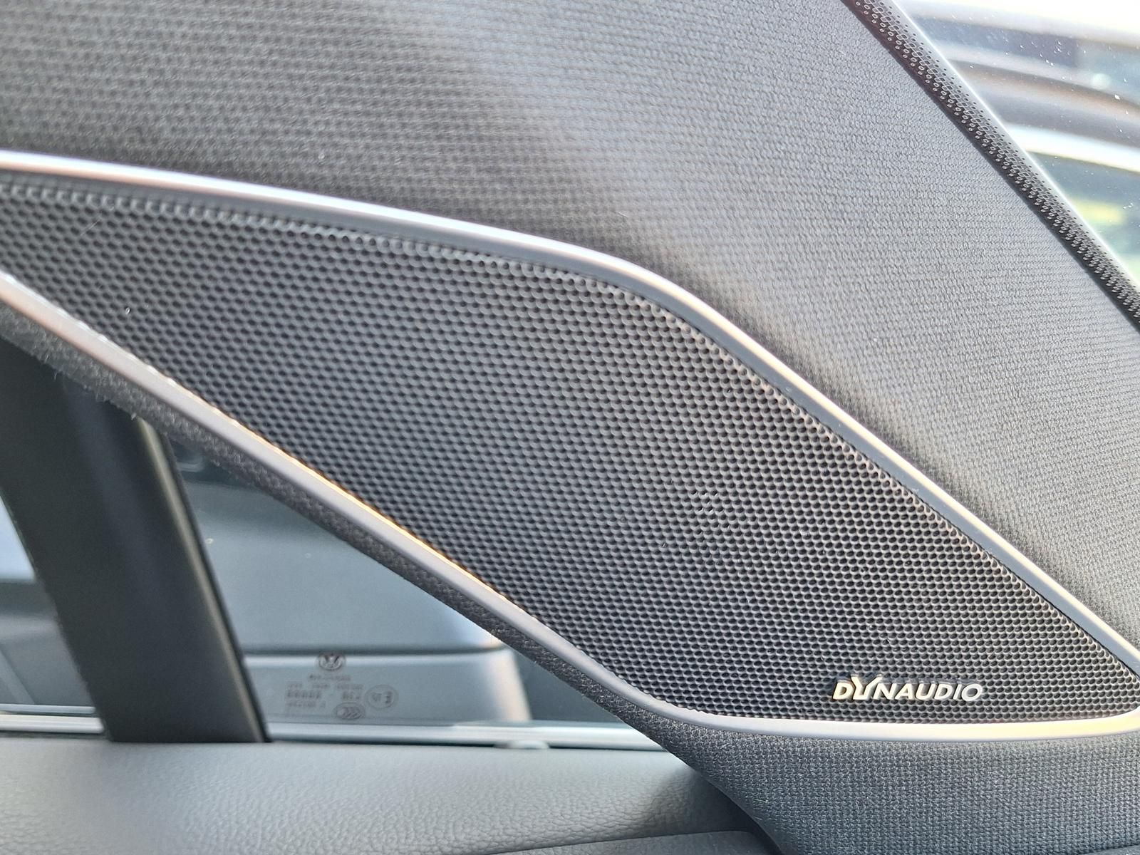 Volkswagen Touareg 3.0 V6 4M R-LINE AHK|PANO|LUFT|INNOVISIO foto 21