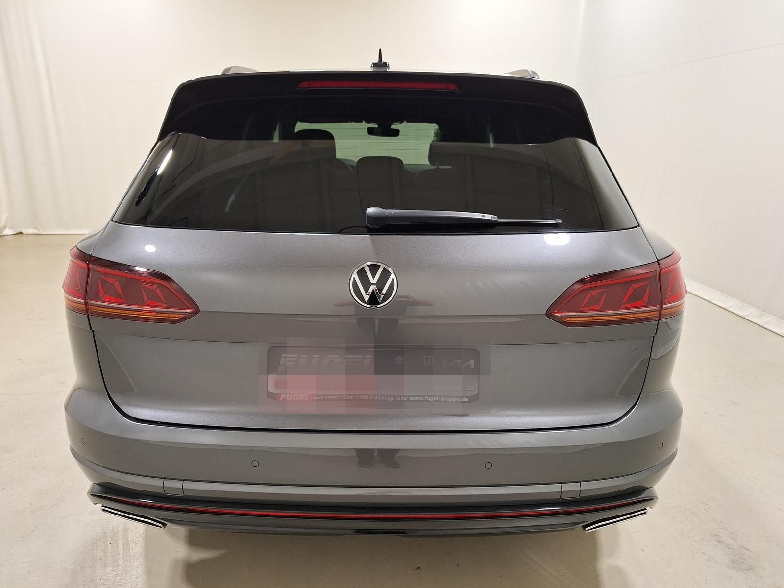 Volkswagen Touareg 3.0 V6 4M R-LINE AHK|PANO|LUFT|INNOVISIO foto 5