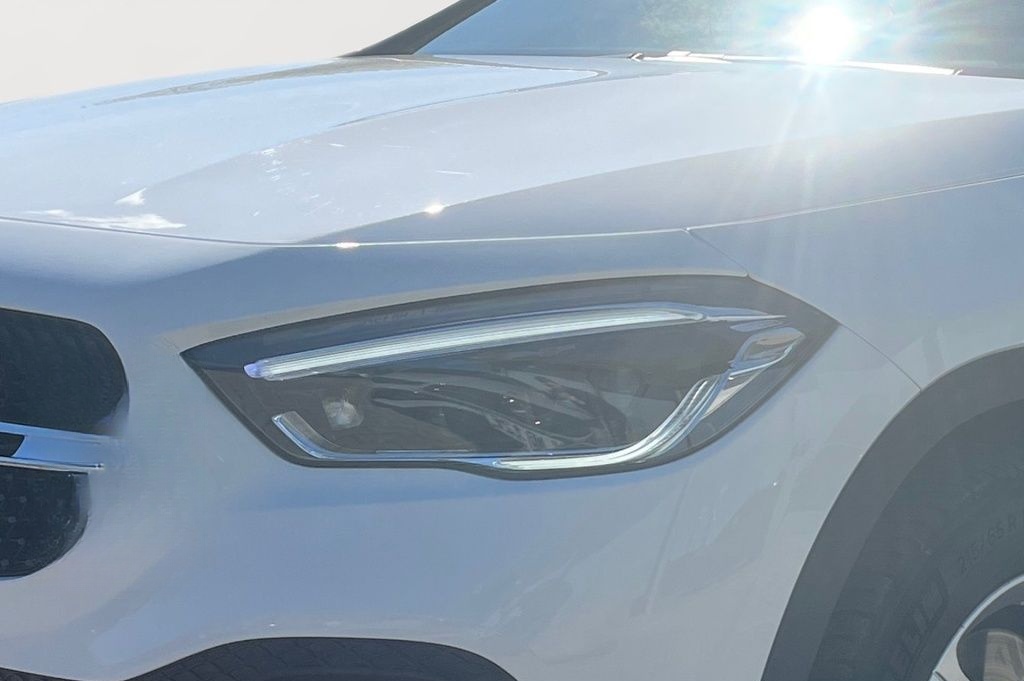 Mercedes-Benz GLA 200 Progressive Night AHK LED SHZ Ambie. KAM foto 5