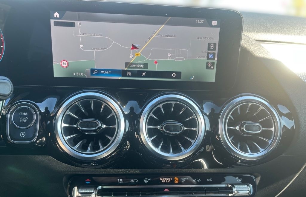 Mercedes-Benz GLA 200 Progressive Night AHK LED SHZ Ambie. KAM foto 9