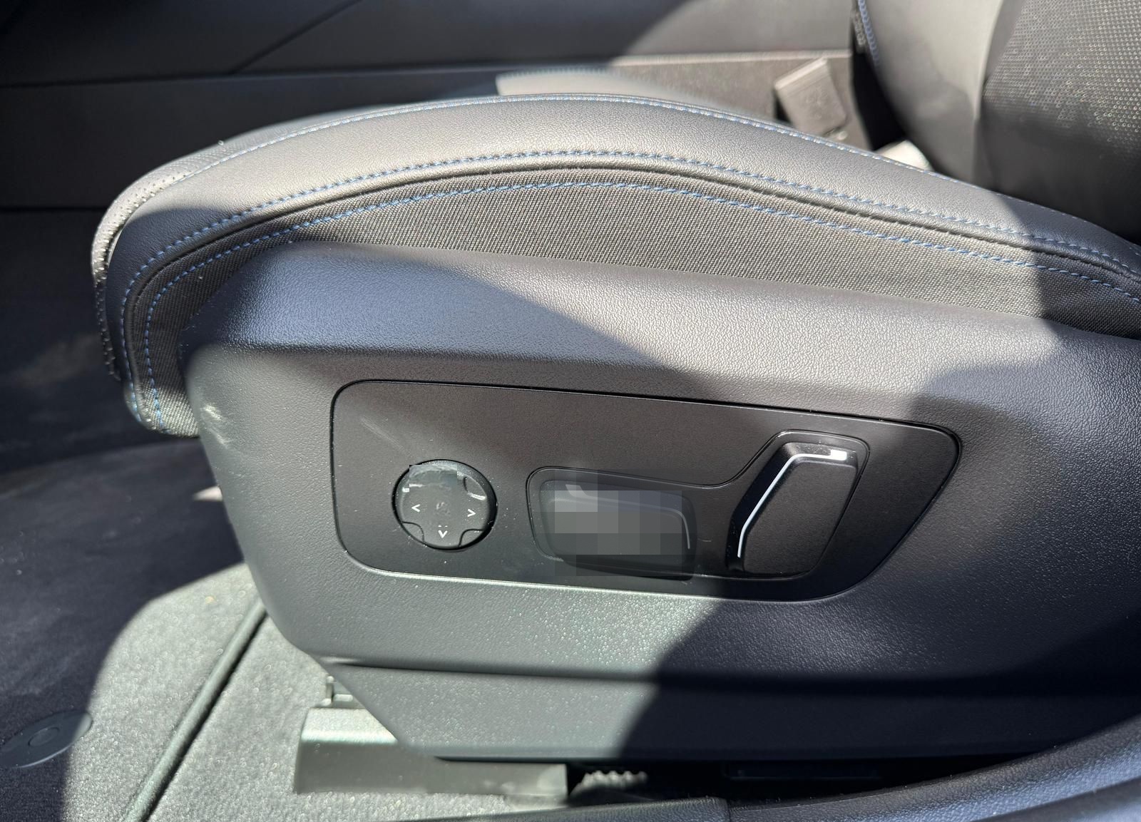 BMW 520d xDrive/PANO/HUD/AHK/Bowers&Wilkins/21"Indiv foto 12