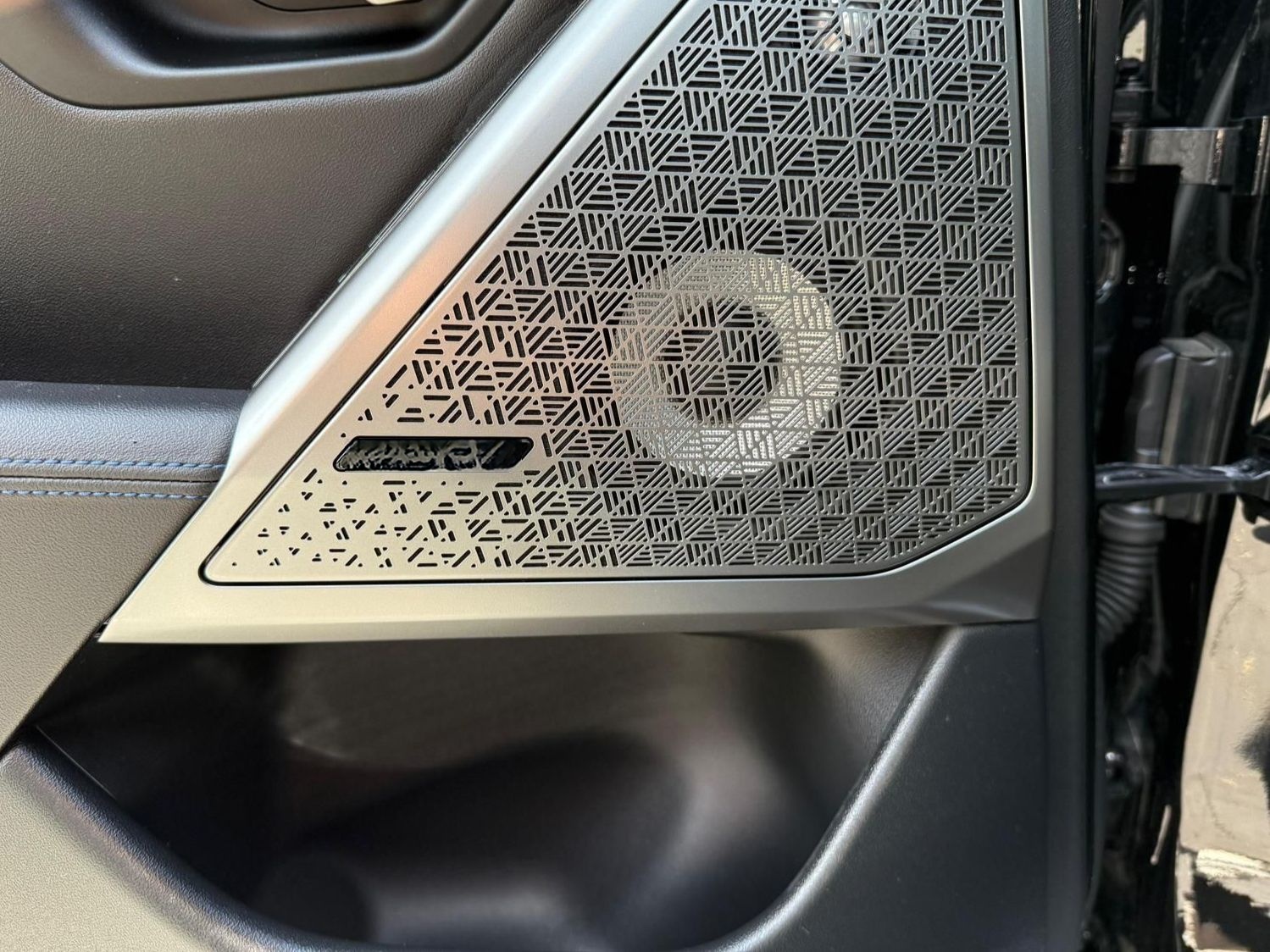 BMW 520d xDrive/PANO/HUD/AHK/Bowers&Wilkins/21"Indiv foto 15