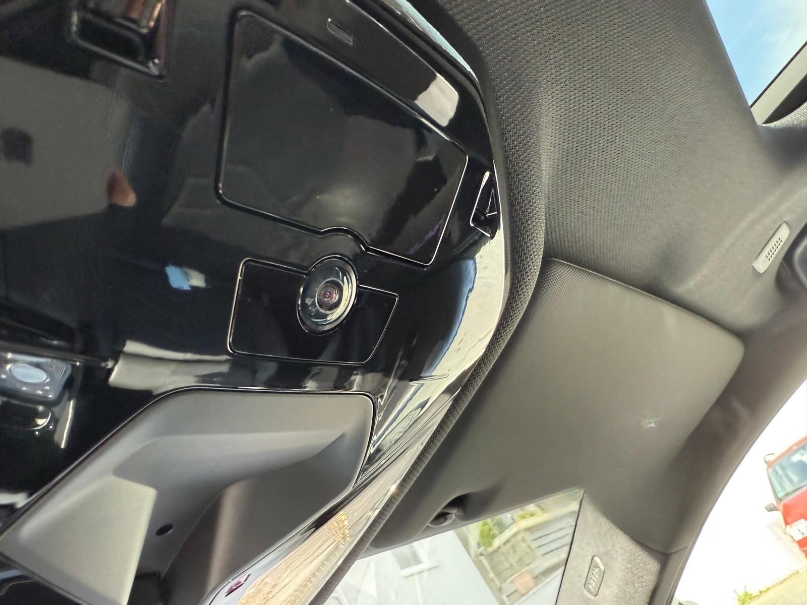 BMW 520d xDrive/PANO/HUD/AHK/Bowers&Wilkins/21"Indiv foto 9