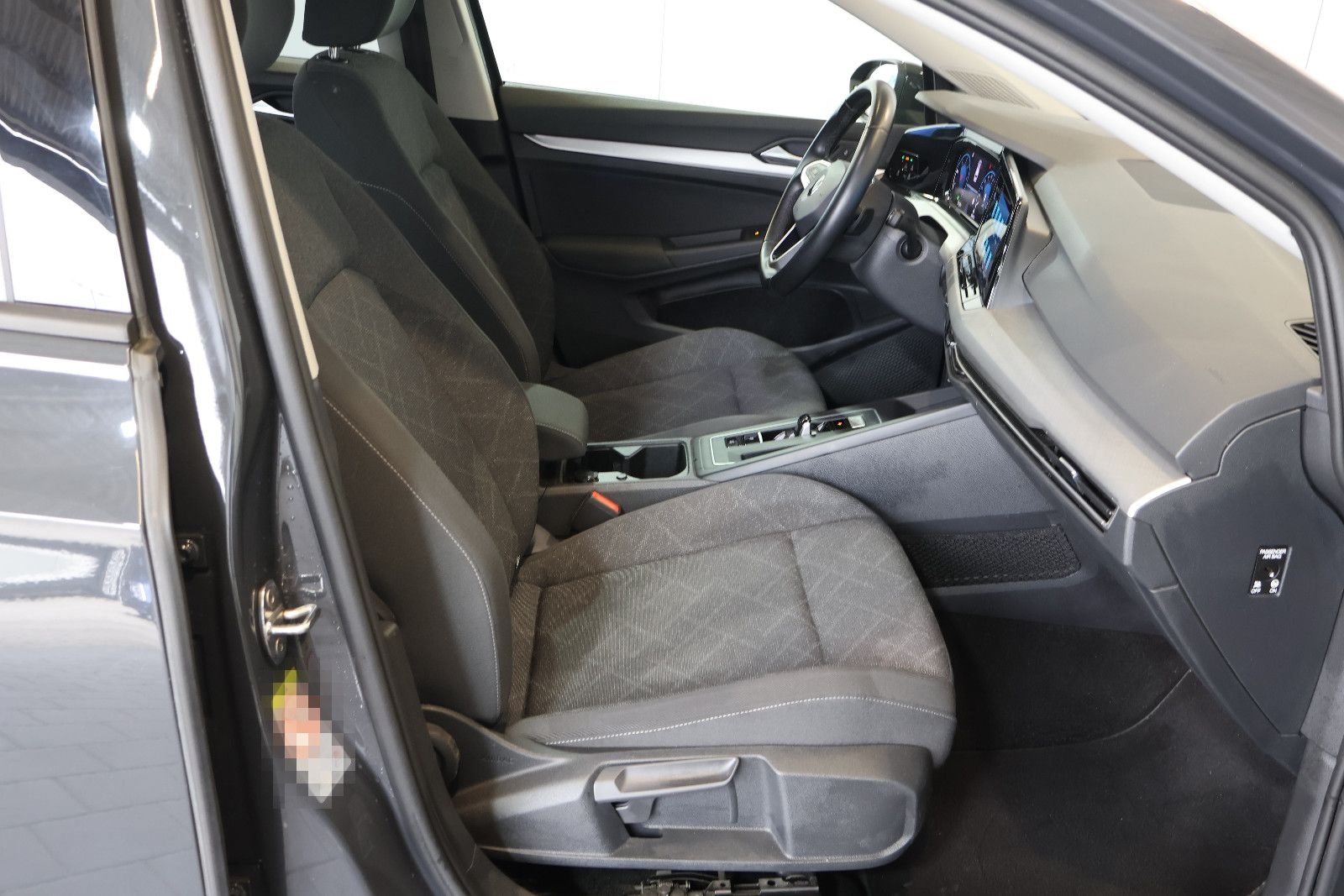 Volkswagen Golf VIII 2.0 TDI Life AID+ACC+LED+AMBIENT+AHK foto 12