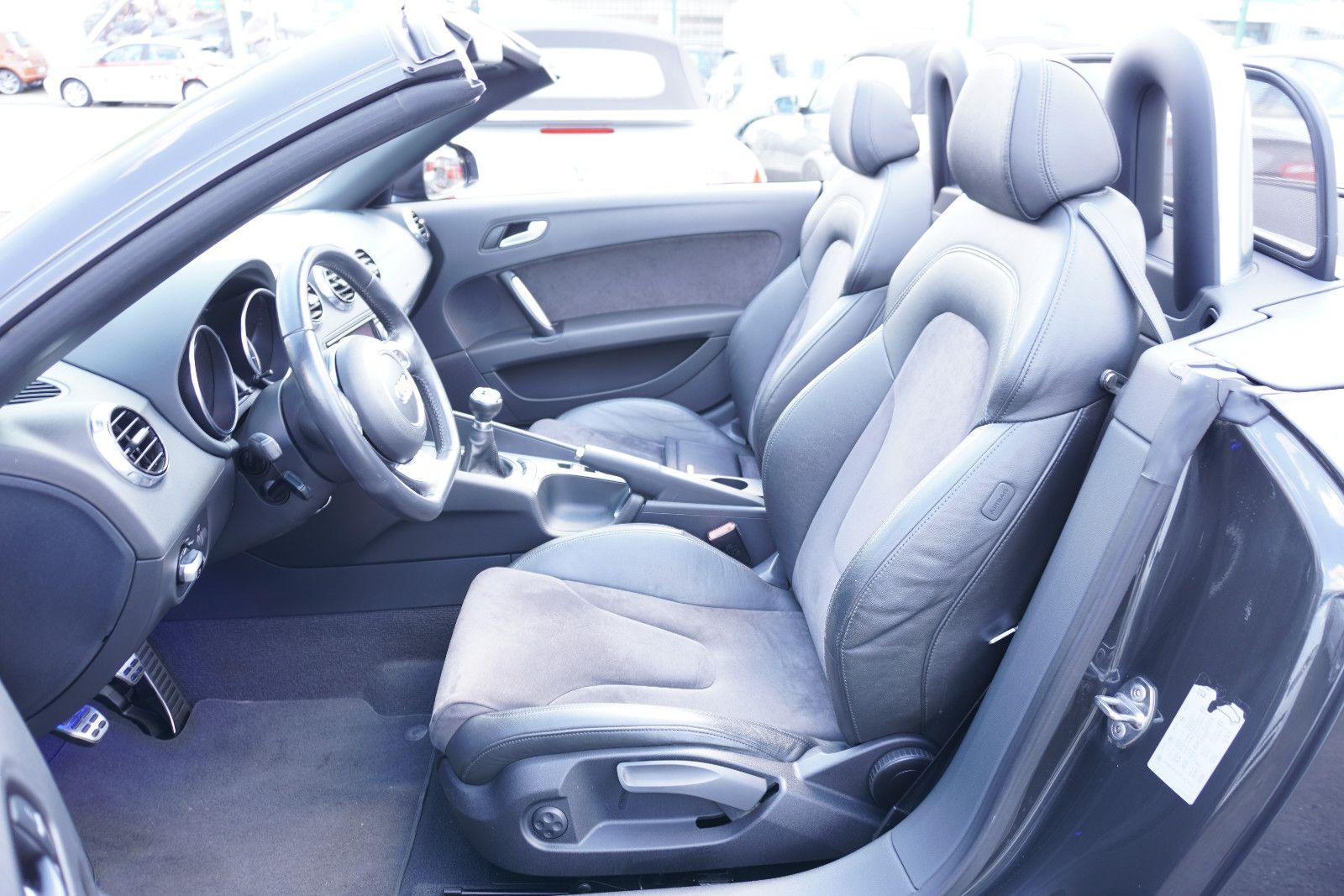 Audi TT 1.8 TFSI Roadster*Bi-Xenon*Navi*nur 25.500KM* foto 15