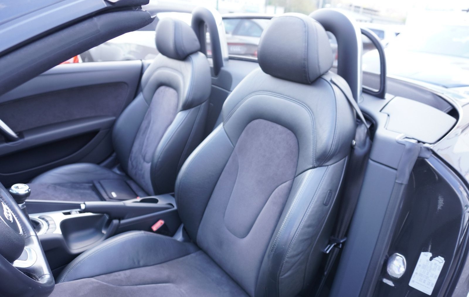 Audi TT 1.8 TFSI Roadster*Bi-Xenon*Navi*nur 25.500KM* foto 17