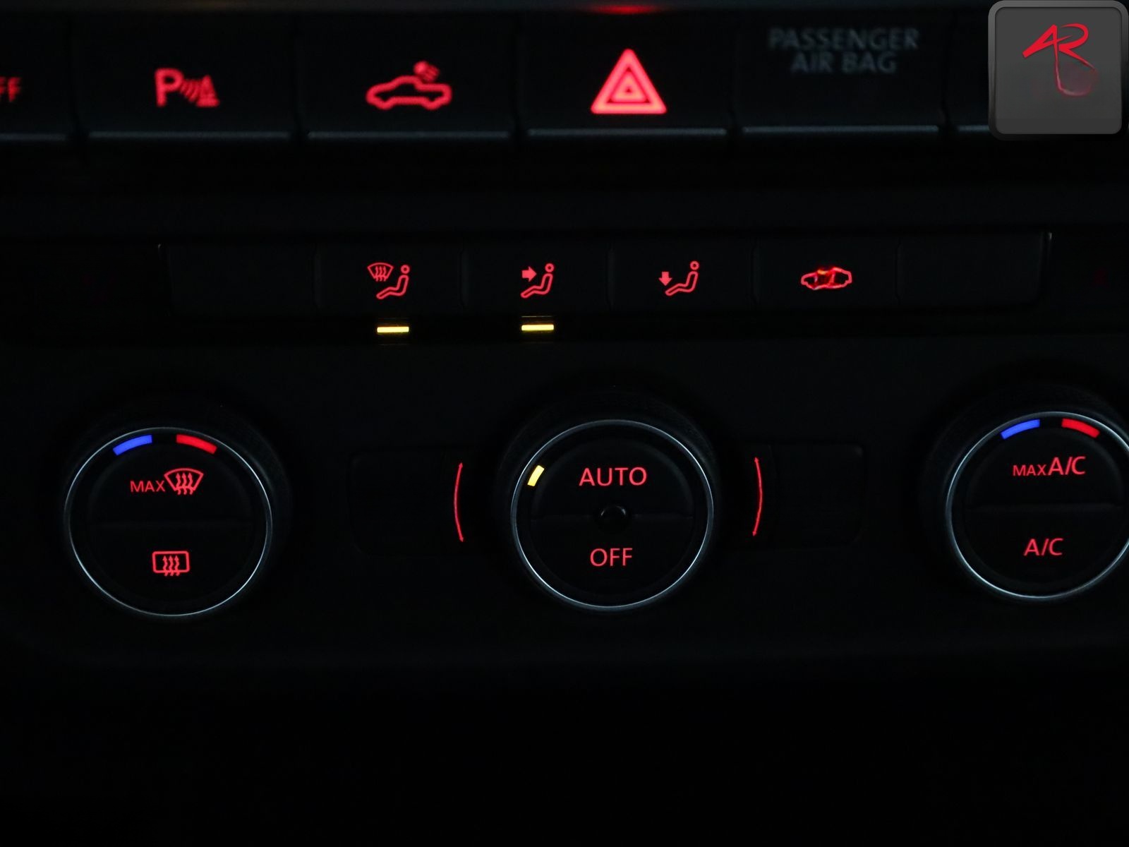 Volkswagen Amarok 3.0 TDI V6 4M DoubleCab HIGHLINE KAMERA foto 18