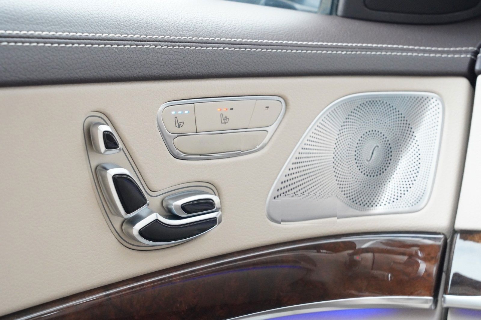 Mercedes-Benz S 500 4M L AMG 7G/LED/PANO/BURM/360/AIR/20/MMRY foto 25