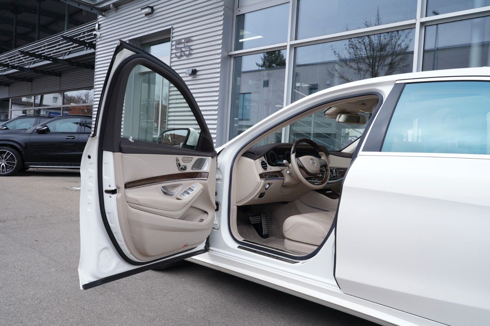 Mercedes-Benz S 500 4M L AMG 7G/LED/PANO/BURM/360/AIR/20/MMRY foto 8