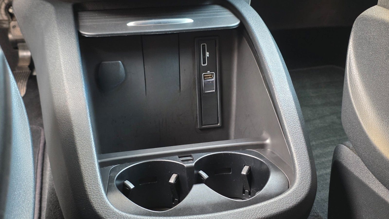 Mercedes-Benz V 220d AT Kompakt Edition *6-Sitzer/ WKR/ Navi* foto 21