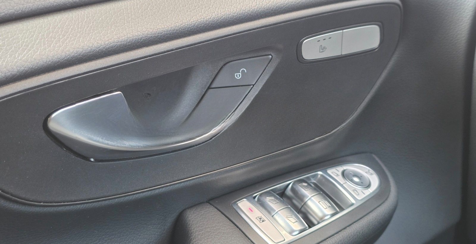 Mercedes-Benz V 220d AT Kompakt Edition *6-Sitzer/ WKR/ Navi* foto 23