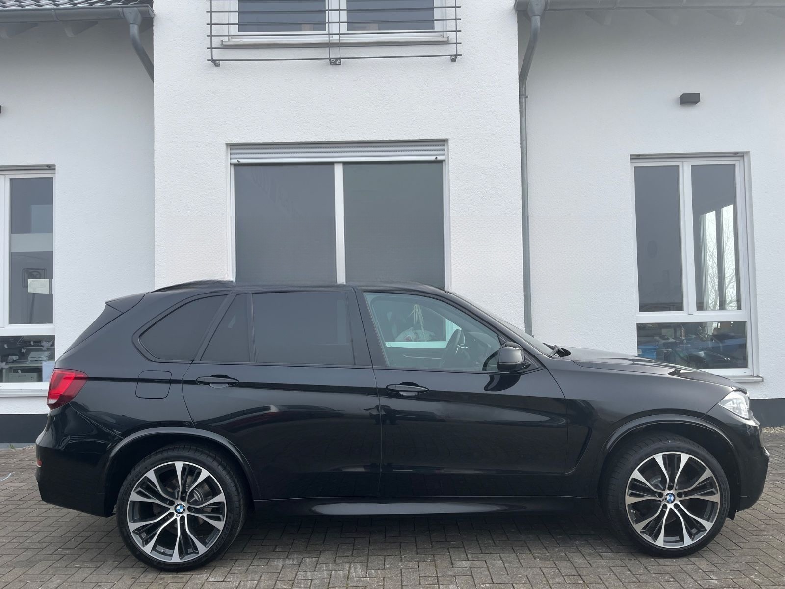 BMW X5 xDrive 30d M Sportpaket Standhzg. AHK HUD 21" foto 20
