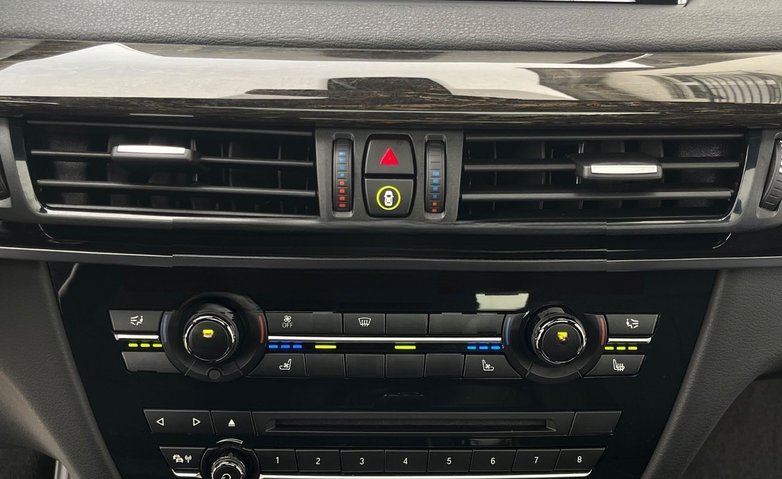 BMW X5 xDrive 30d M Sportpaket Standhzg. AHK HUD 21" foto 7