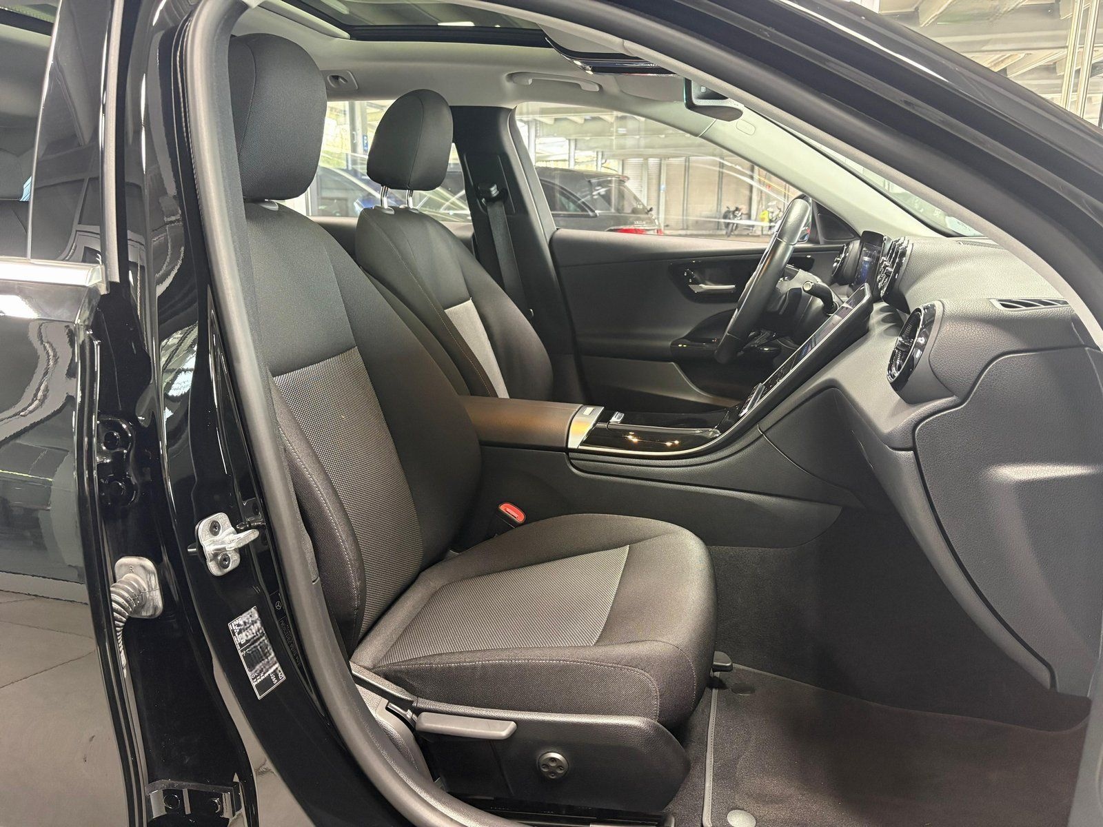 Mercedes-Benz C 200d T Avantgarde AHK PANODACH+LED+PDC&KAM+SHZ foto 19