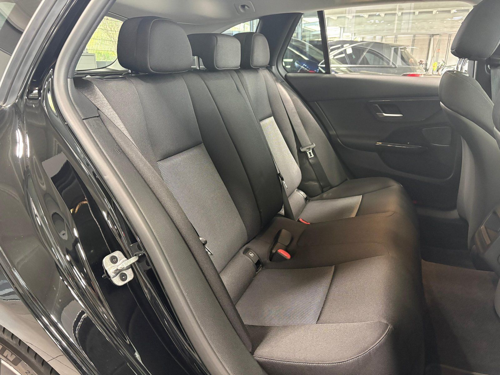 Mercedes-Benz C 200d T Avantgarde AHK PANODACH+LED+PDC&KAM+SHZ foto 20
