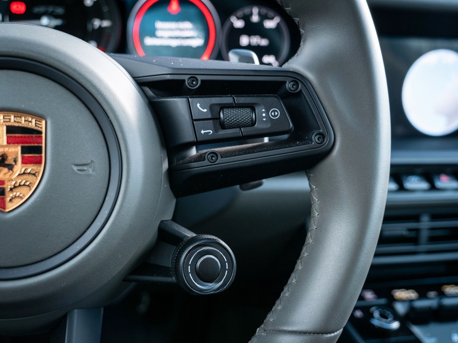 Porsche 911 Carrera 4 GTS MATRIX.ABST.BOSE.VOLL.FOLIERT. foto 19