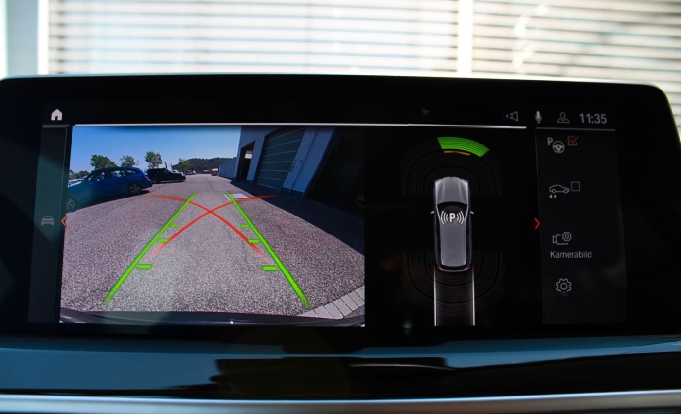 BMW X3 xDrive20i Navi LED Facelift AHK Kamera DrivAs foto 9