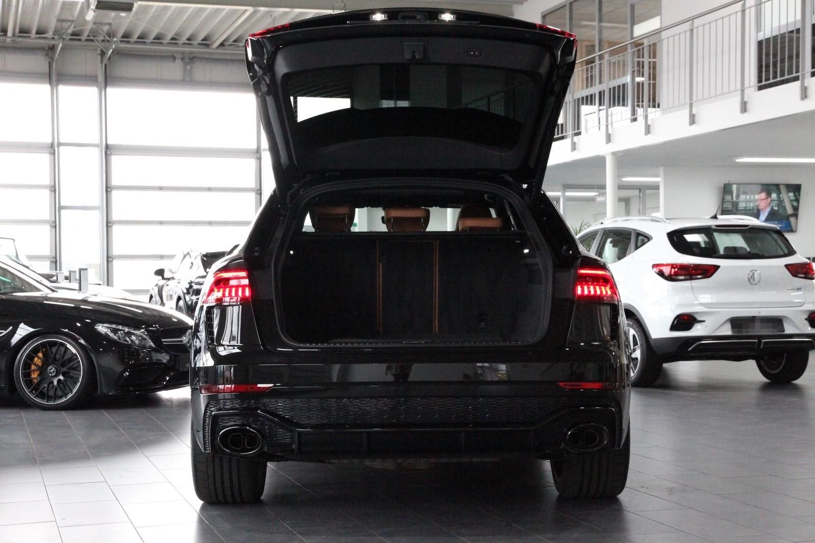 Audi RS Q8 4.0 TFSI quattro *PANO*HEAD-UP*B&O* foto 10