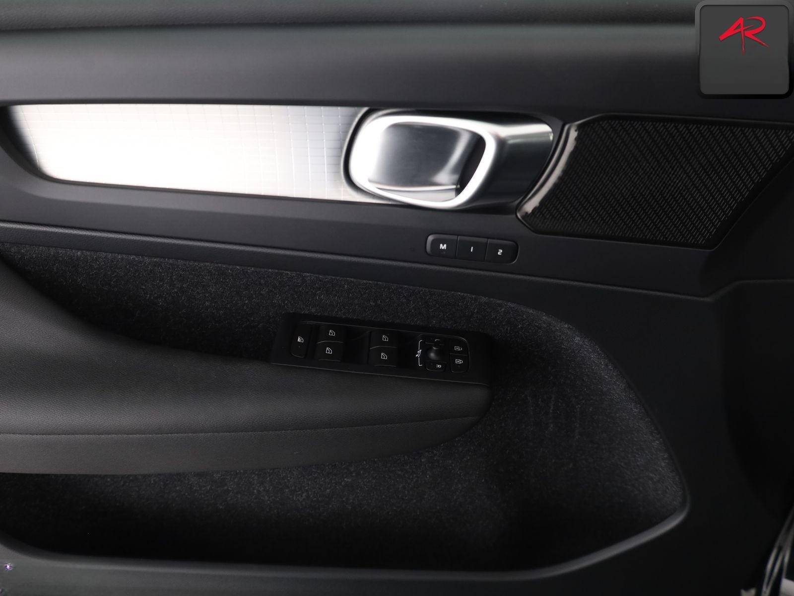 Volvo XC 40 D3 AWD HARMAN/K,360GRAD,ACC,1.HAND,SH,19.Z foto 14