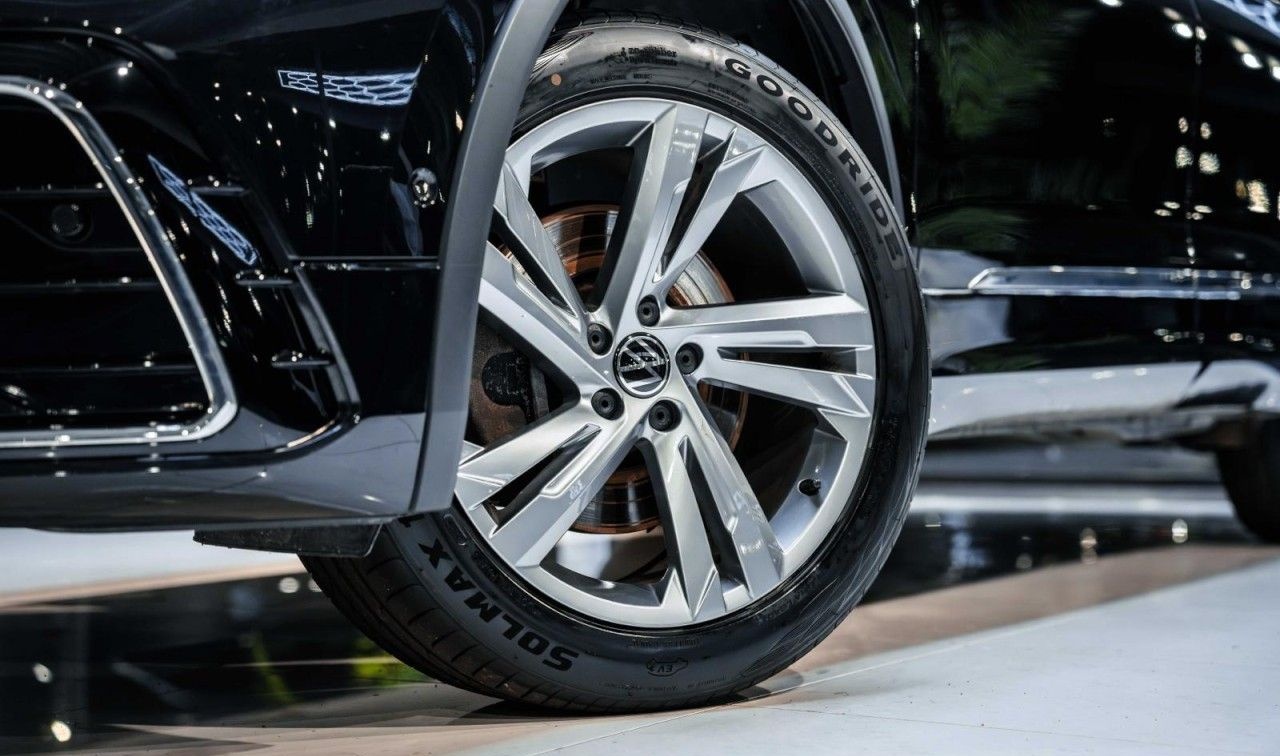 Volkswagen Tiguan Allspace 2.0 TDI DSG R-Line 4M 7Si. AHK foto 3