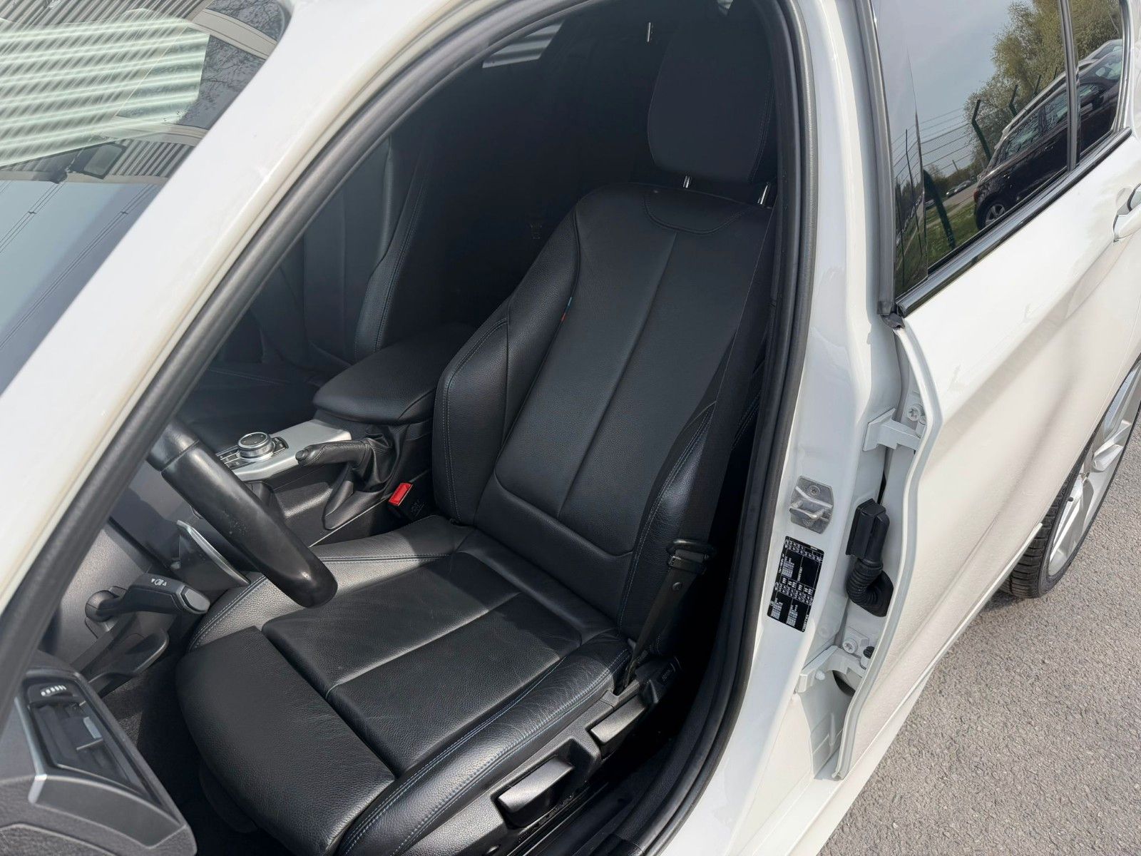 BMW 120i Limousine 5-trg. Edition M Sport Shadow foto 16