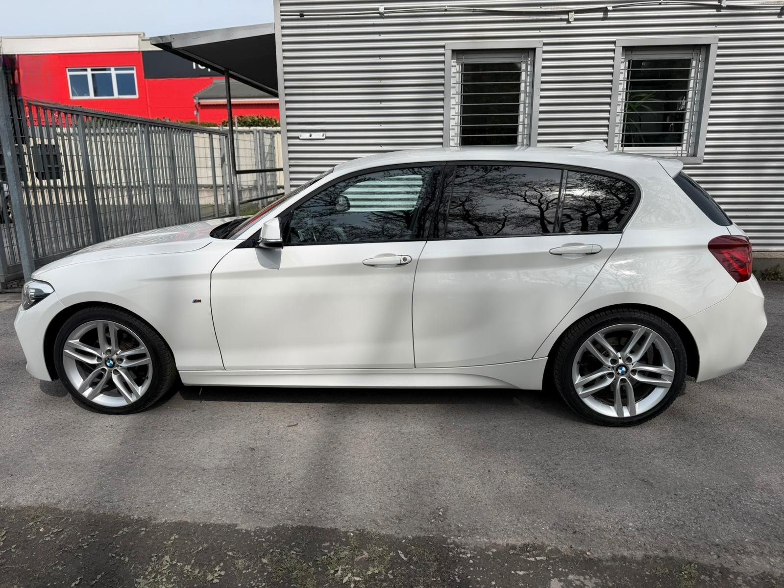 BMW 120i Limousine 5-trg. Edition M Sport Shadow foto 18