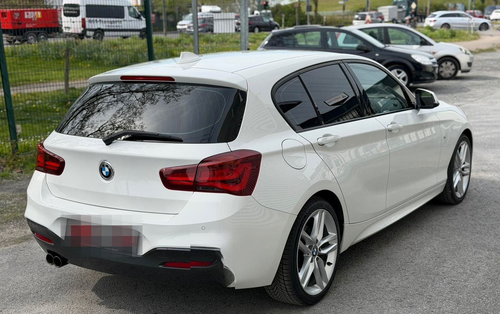 BMW 120i Limousine 5-trg. Edition M Sport Shadow foto 9