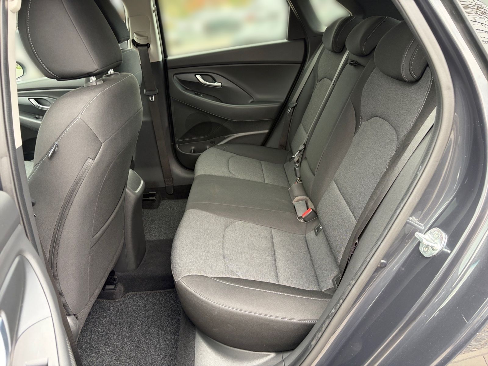 Hyundai i30*1.5*Ed.30+*Navi* Kamera*SHZ*LED*SmartKey foto 16