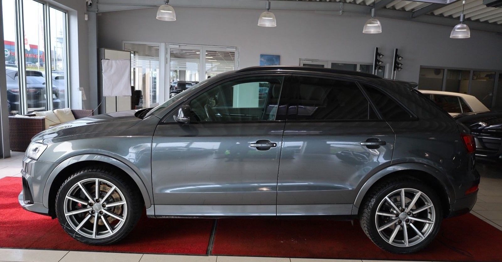 Audi RS Q3 2.5 TFSI quattro performance PANO*KAMERA foto 3