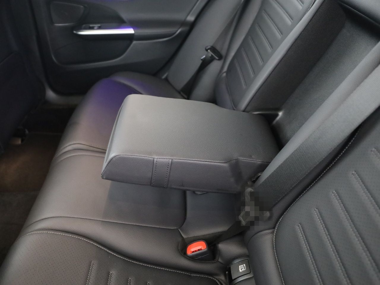 Mercedes-Benz C 300 e T AMG Pano AHK HUD Digital Light 360 foto 25