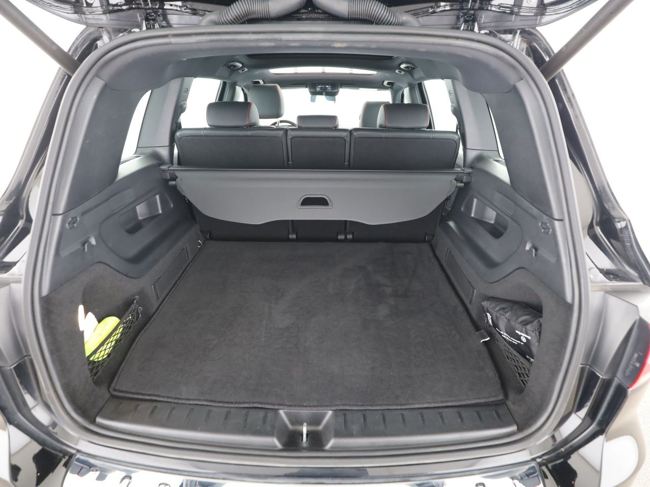 Mercedes-Benz EQB 300 4M AMG MBUX Pano Distronic HUD Kamera foto 16