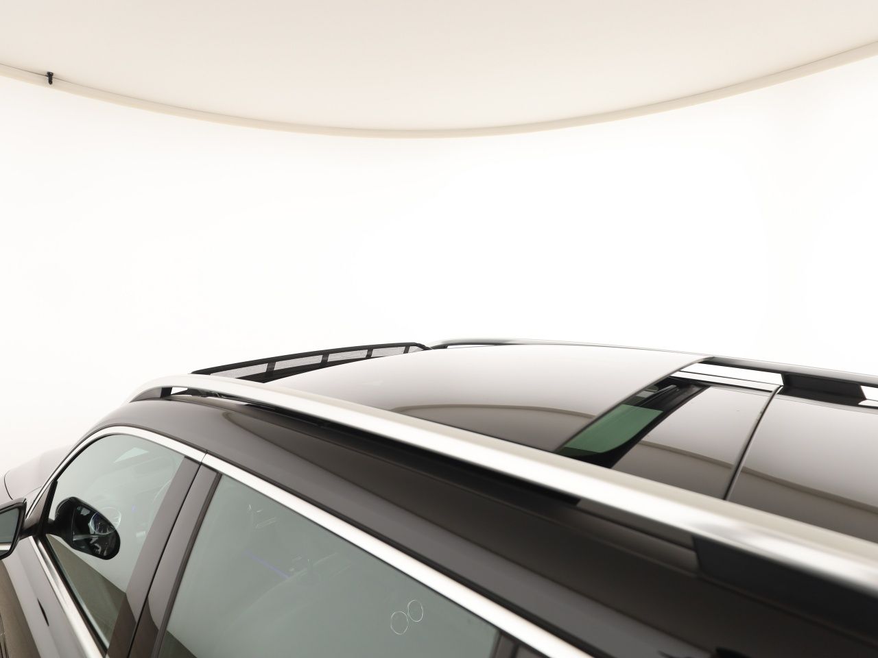 Mercedes-Benz EQB 300 4M AMG MBUX Pano Distronic HUD Kamera foto 24