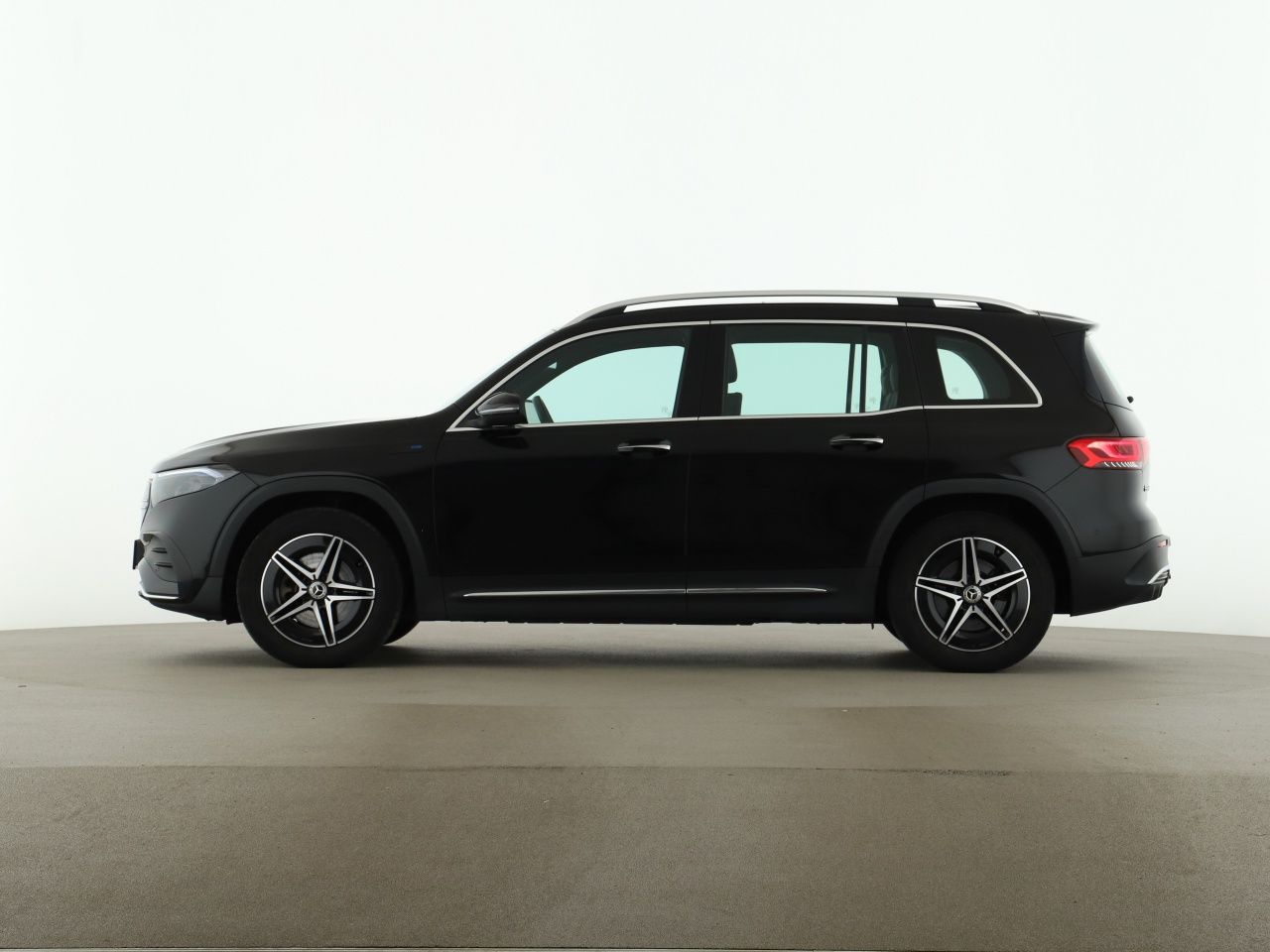 Mercedes-Benz EQB 300 4M AMG MBUX Pano Distronic HUD Kamera foto 4