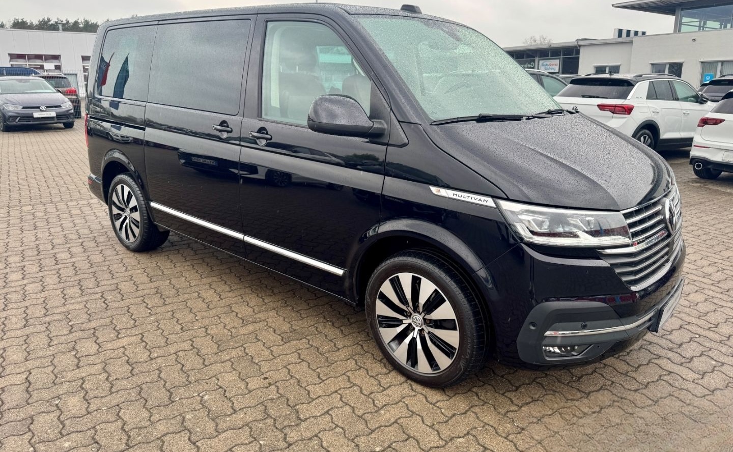 Volkswagen T6 Multivan 6.1 2,0 TDI Generation Six 4Motion D foto 2