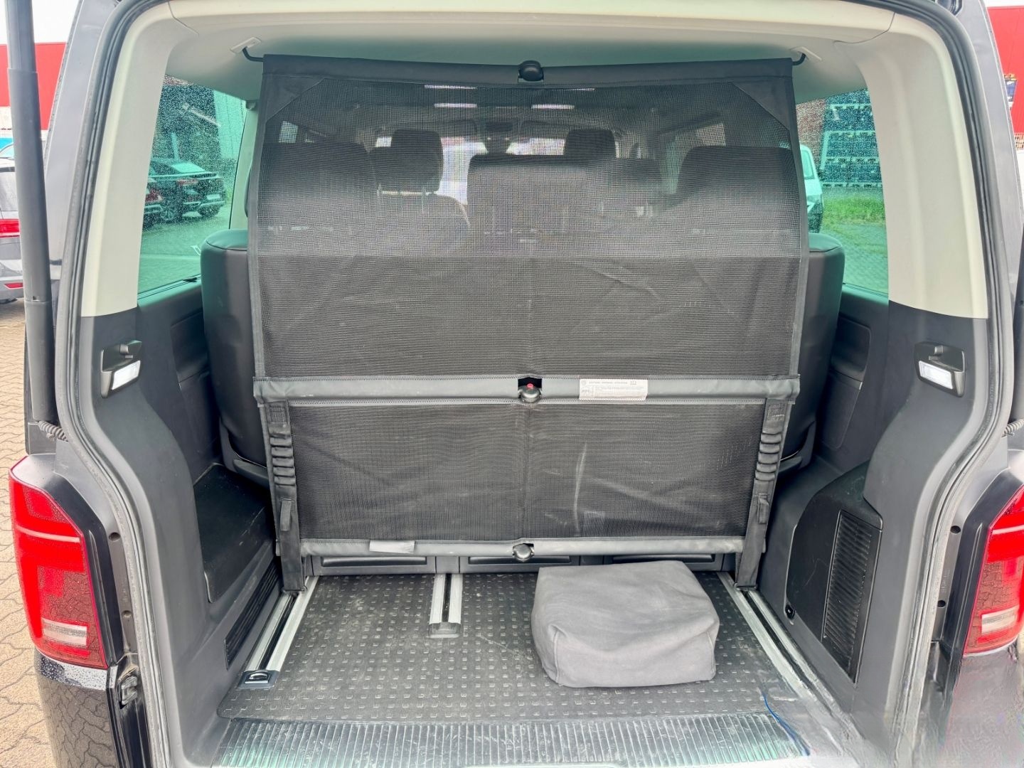 Volkswagen T6 Multivan 6.1 2,0 TDI Generation Six 4Motion D foto 12